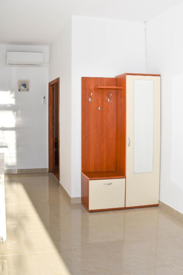 Apartment Tara 비오그라드나모루 외부 사진